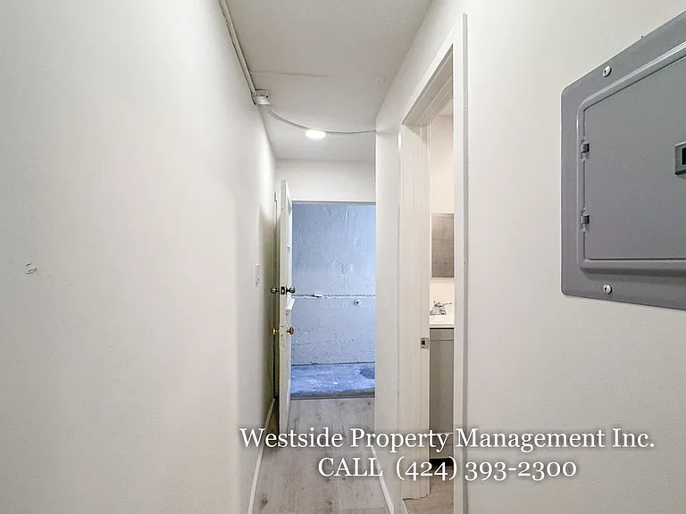 40 Sunset Ave #1/4 — Photo 6
