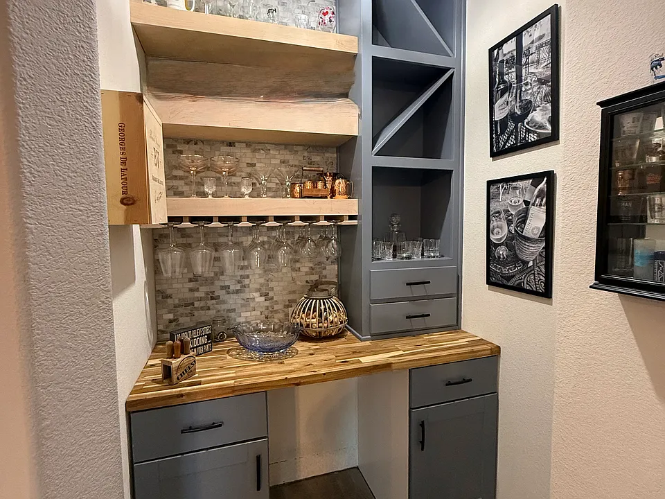 11133 Los Alamos Dr