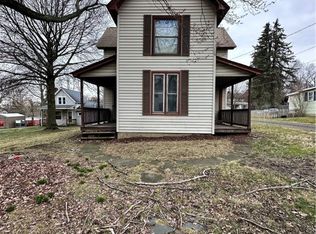 560 E Perry St, Salem, OH 44460