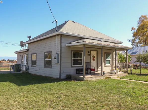 2015 N Spruce St, La Grande, OR 97850