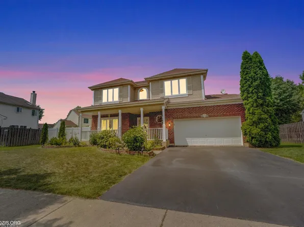 2981 Geneva Ln, Lake In The Hills, IL 60156