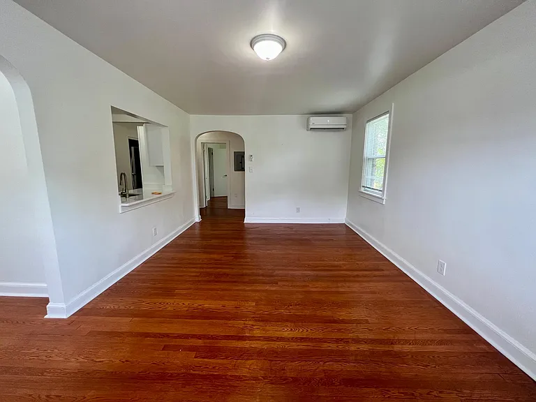 4564 Macarthur Blvd NW #302 — Photo 11