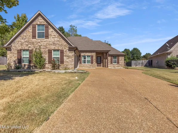 3530 Champion Hills Dr, Southaven, MS 38672