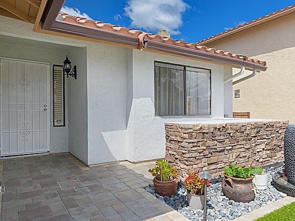 4th image of 13418 Bavarian Dr