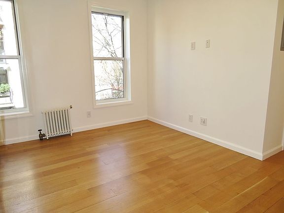 3rd image of 315 W 115th St #Zfl4