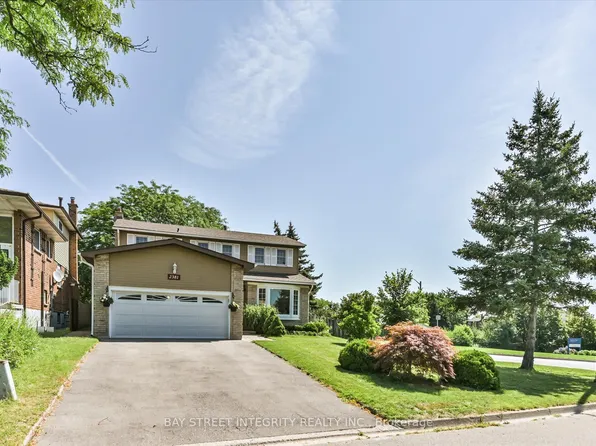 2381 Lyford Ln, Burlington, ON L7P 3Y8