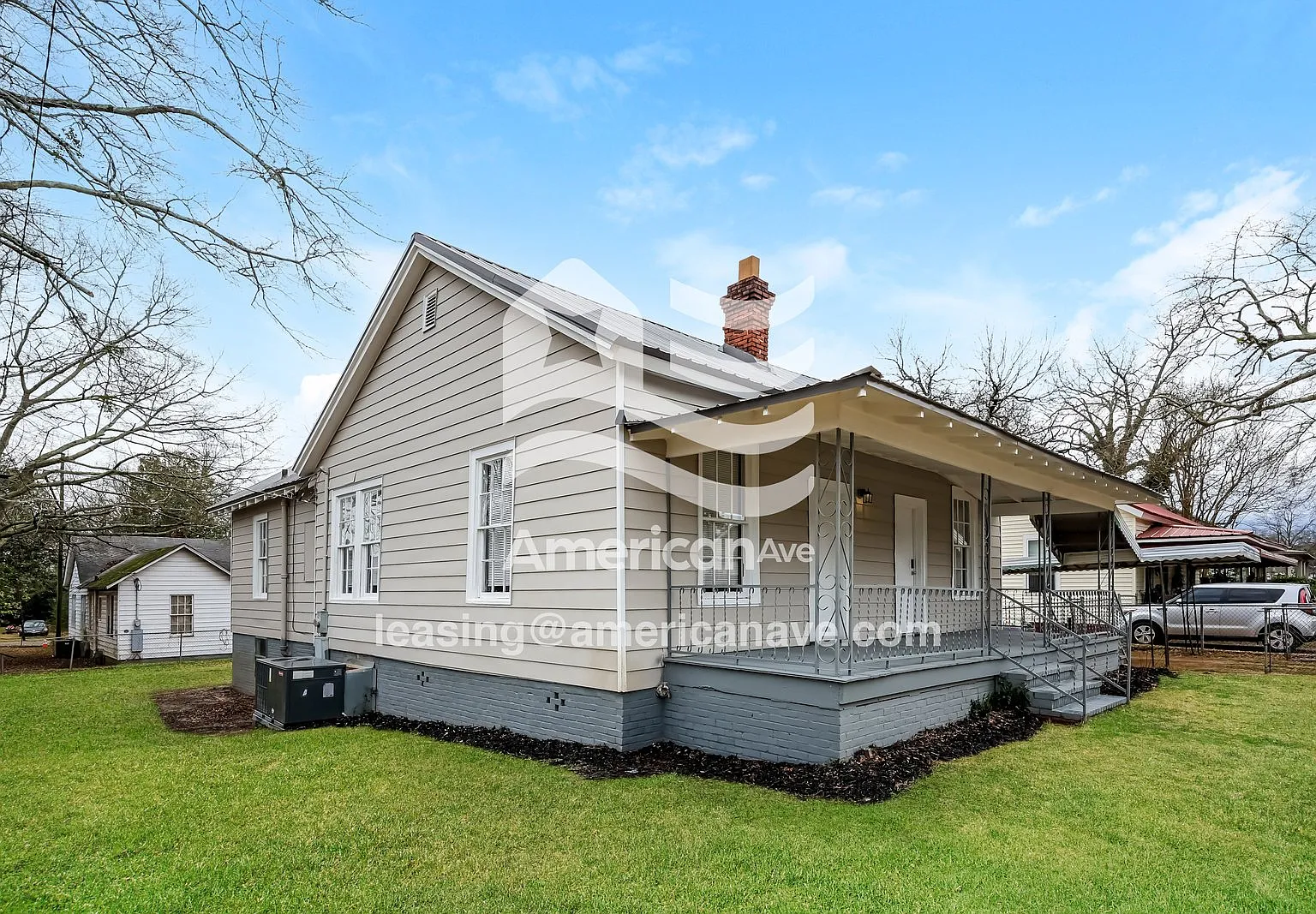 3 bed, 1.5 bath, 1404 sqft, $1,380 — Photo 3