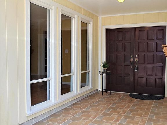 5th image of 21 Edgewood Dr