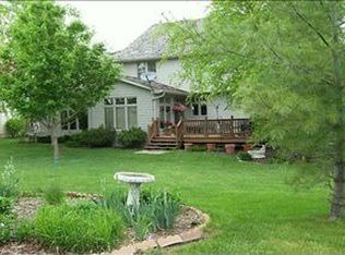 14106 S Shore Dr, Clive, IA 50325