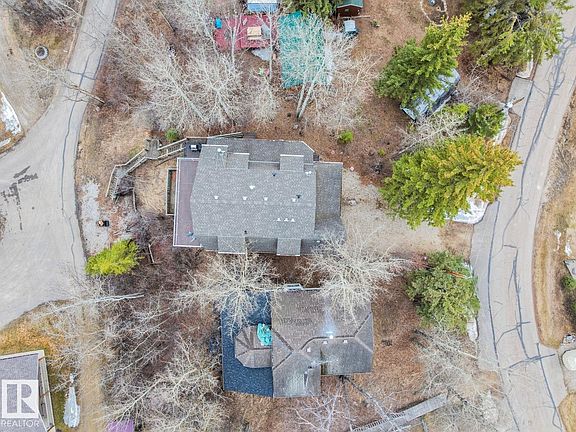 4th image of 14 Spruce Rd