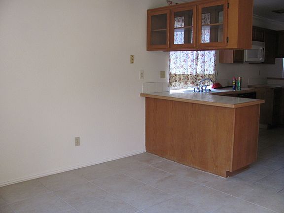 5th image of 14222 Martinique Dr