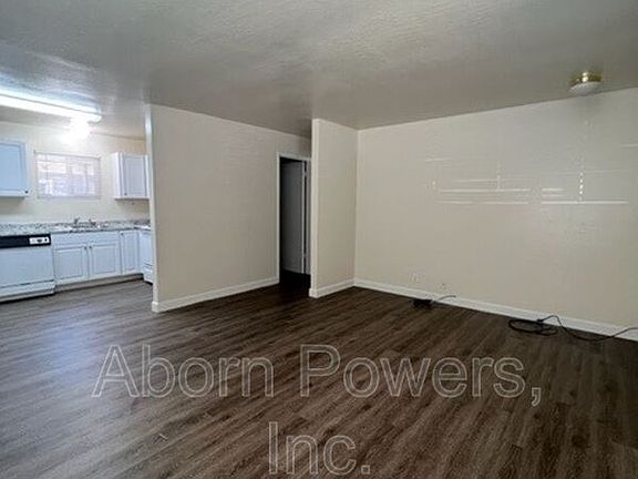 5th image of 2760 Coloma St APT 7