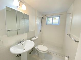 8125 Hawthorne Ave, Miami Beach, FL 33141