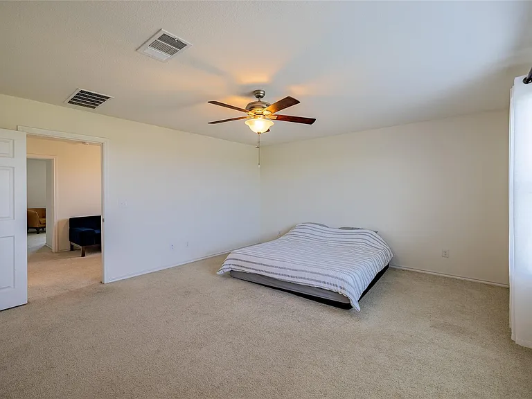 6300 Routenburn St — Photo 28