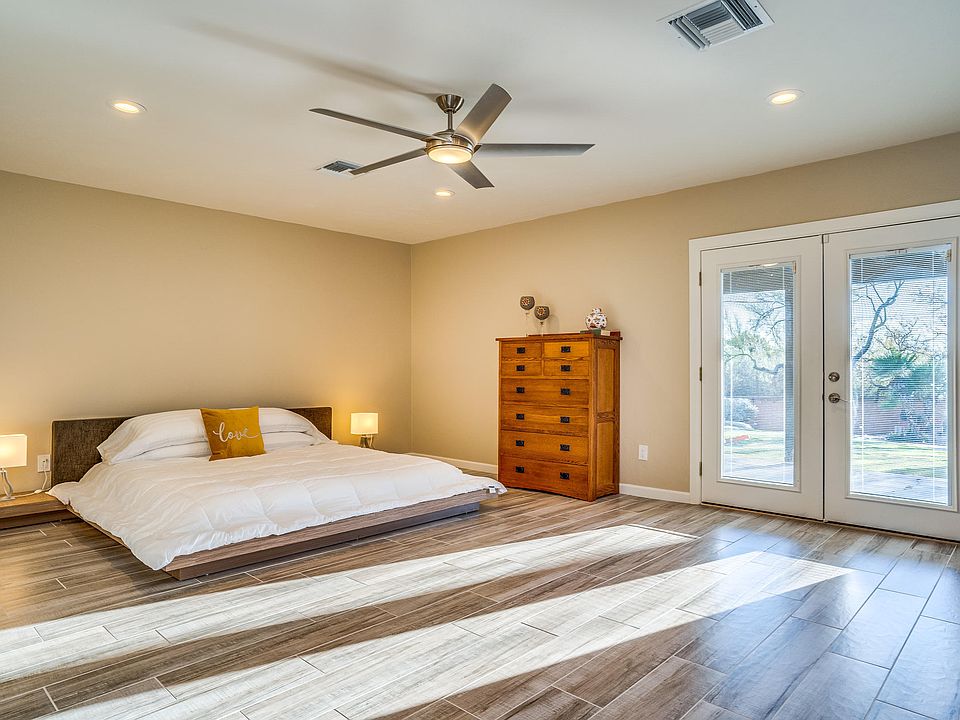 1st image of 6891 N Casas Adobes Dr