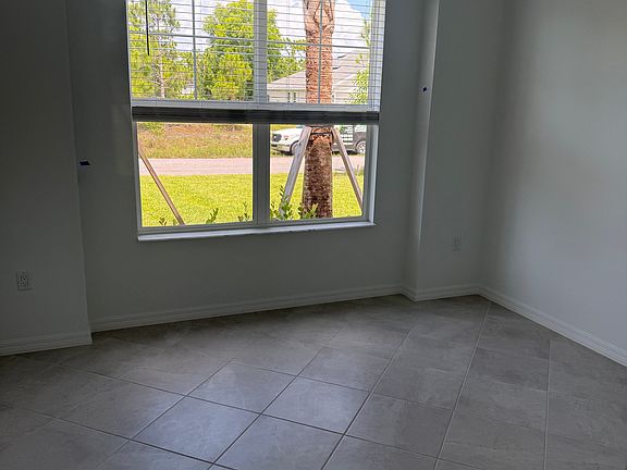 3rd image of 4521 NW 35th Ave