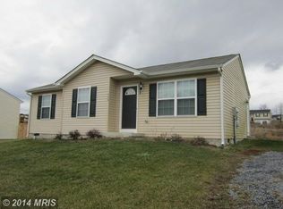 106 Eisenhower Cir, Inwood, WV 25428