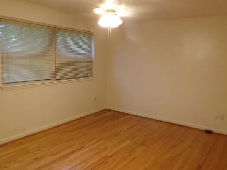 3806 Hickory Ave — Photo 2