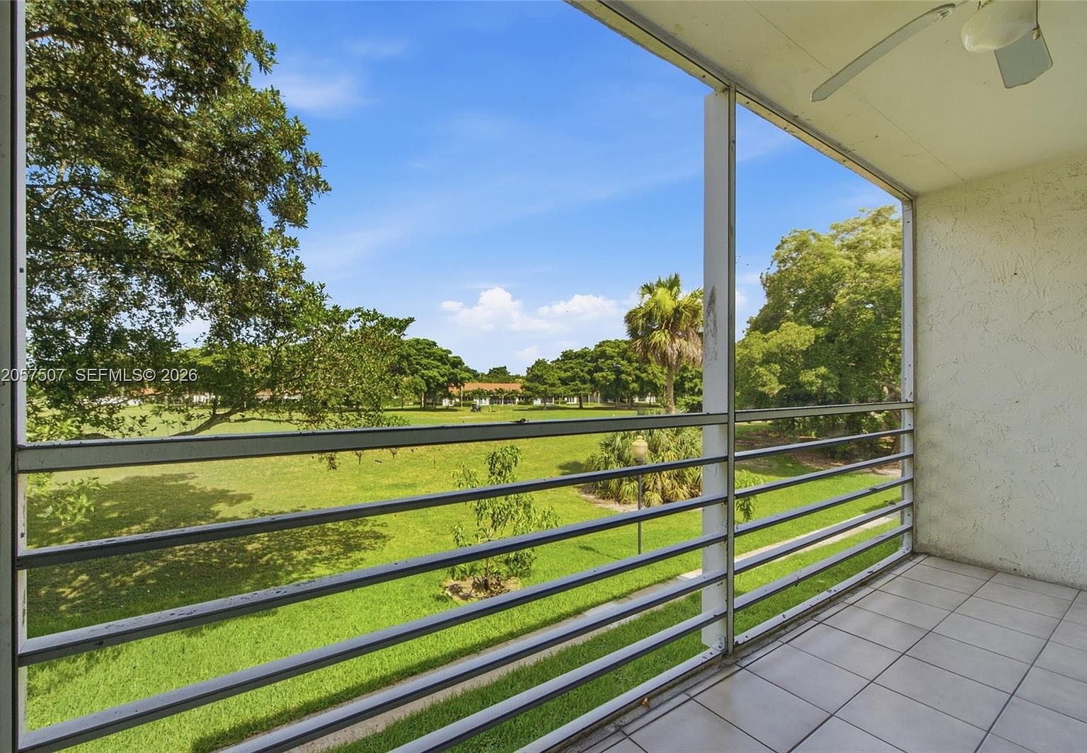 8421 Lagos De Campo Blvd APT 202T — Colony West Golf Club
