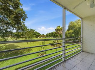 Sands Point Condominium V, Tamarac, FL 33321