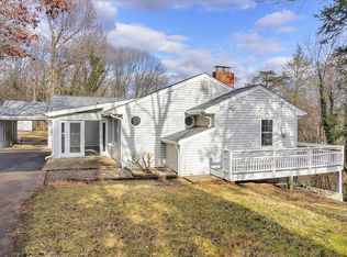 5188 Dogwood Acres Dr, Roanoke, VA 24019