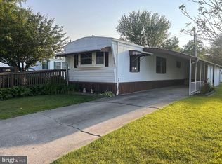 226 Pin Oak Dr, Pennsville, NJ 08070