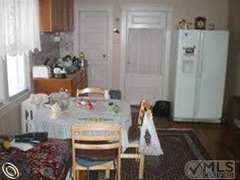 Kitchen2.jpg