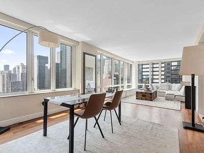250 E 53rd St APT 2901, New York, NY, 10022