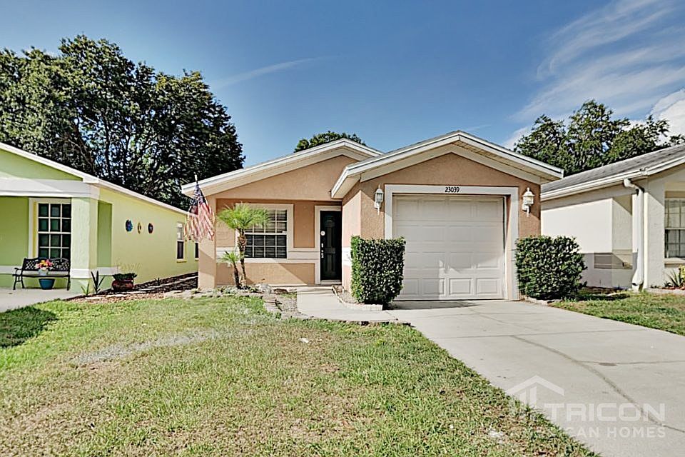 1st image of 23039 Clearwater Pl