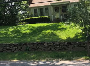 84 Glenvale Ter, Bridgeport, CT 06610