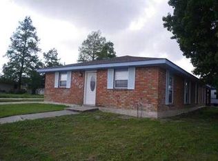 8500 Regiment Dr, Chalmette, LA 70043