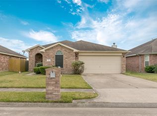 219 Range Ln, Cove, TX 77523