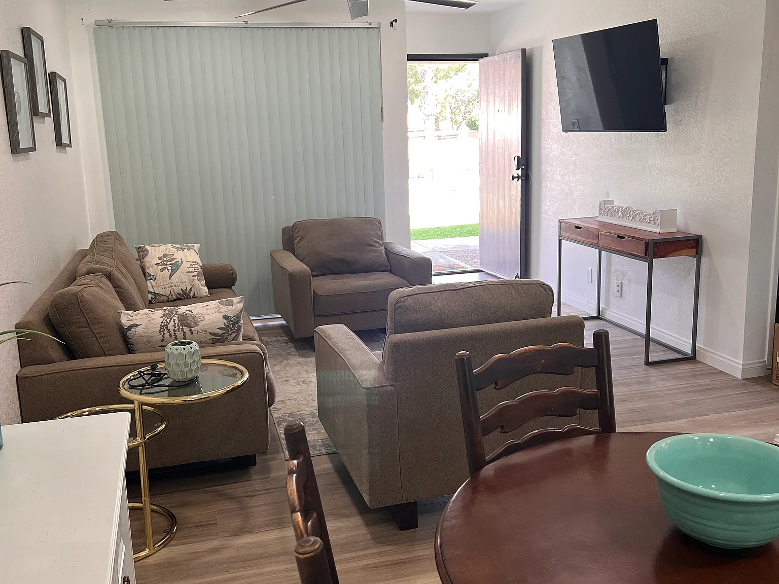 1 bed, 589 sqft, $1,975 — Photo 3