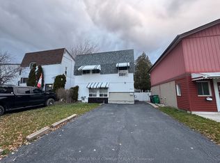 24 Grand River Ct #ON, Brampton, ON L6S2J8