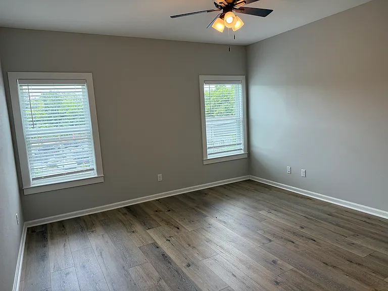 214 Kenwood Rd #1 — Photo 16