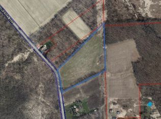 N Hubbard Rd, Lowellville, OH 44436