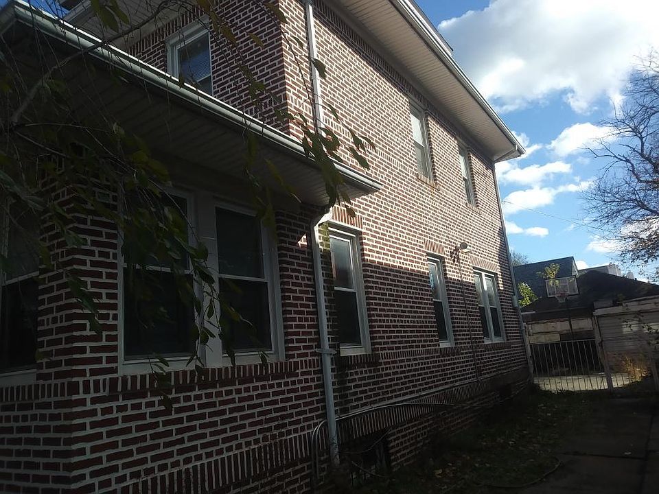 2nd image of 4018 Quentin Rd