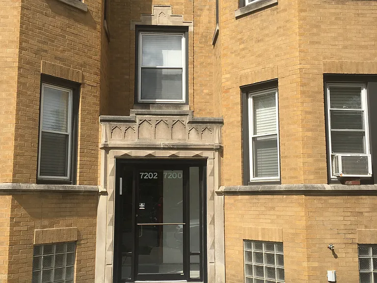 7200 S Rhodes Ave #1 — Photo 18