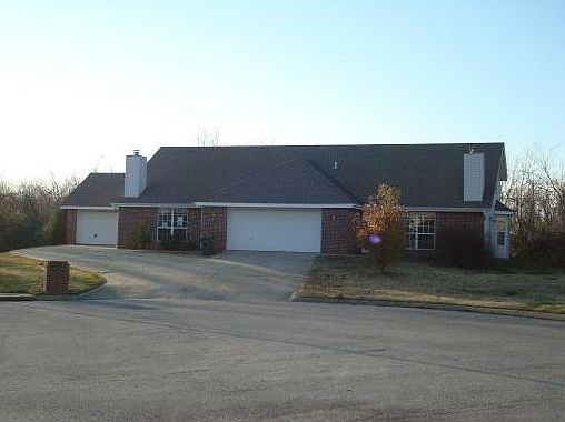 2nd image of 1629/1631 Saddlehorn Ave