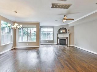 415 Asbury St, Houston, TX 77007