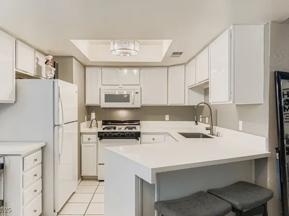 (undisclosed Address), Henderson, NV 89011