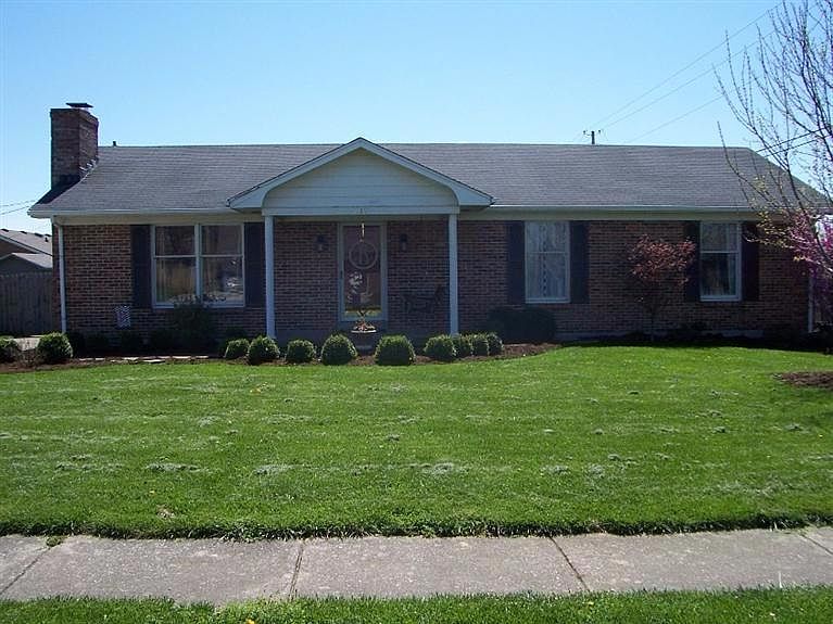1st image of 212 Oakmont Dr