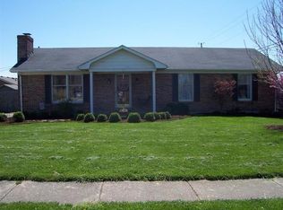 212 Oakmont Dr, Nicholasville, KY 40356