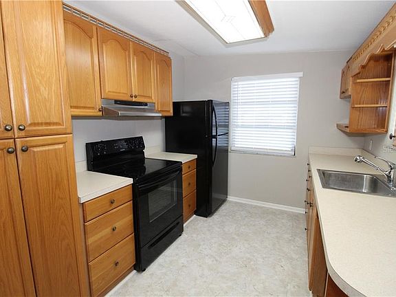 5th image of 1510 Council Dr