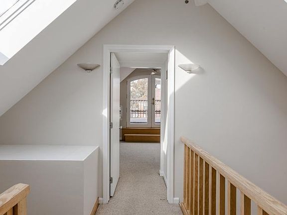 4th image of 1508 W Diversey Pkwy #2
