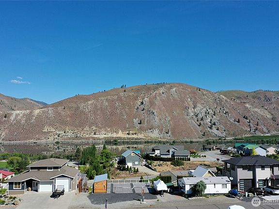 2nd image of 565 Entiat Place