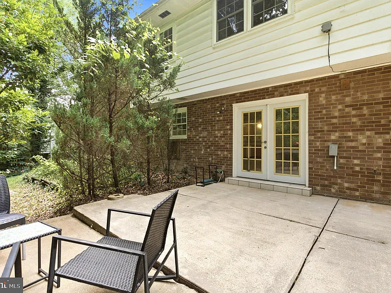 4915 Powell Rd — Photo 11