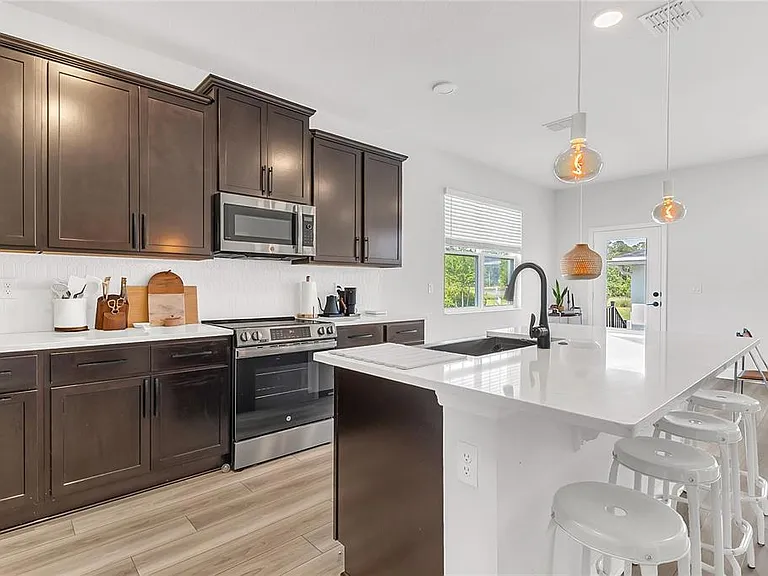 9201 Gran Teatro Dr — Photo 10