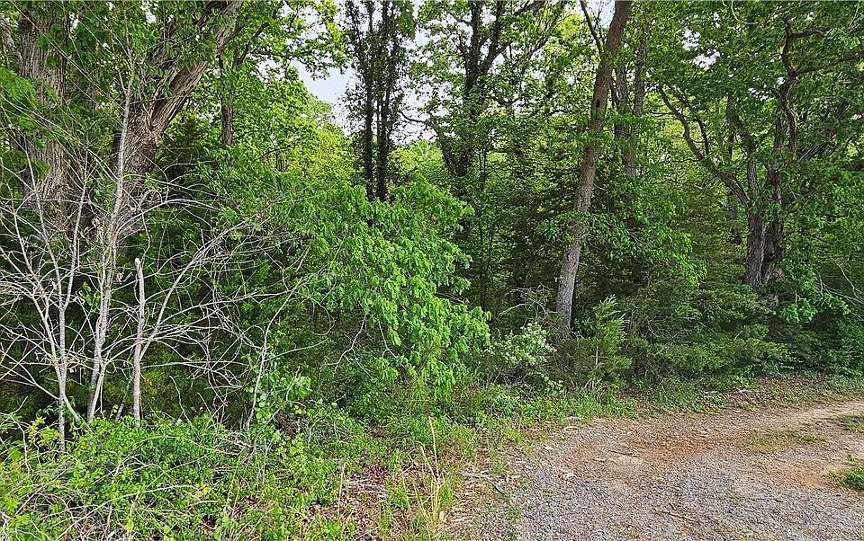 2nd image of 10-1 Good Hope Rd