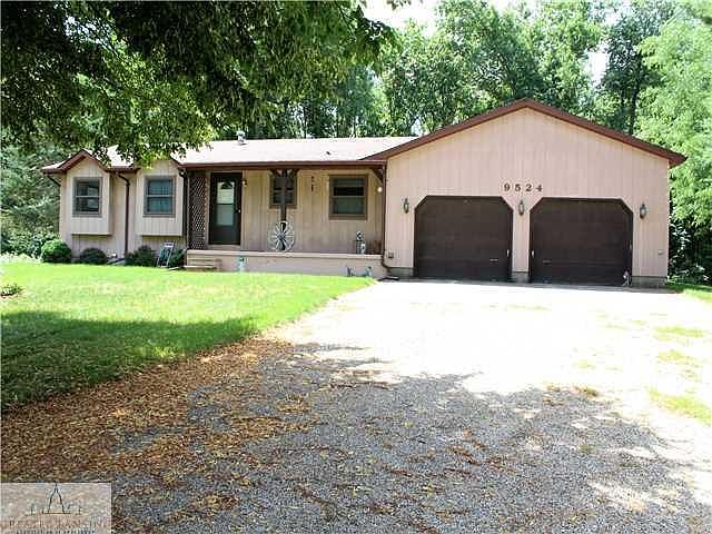 1st image of 9524 Stratford Cir